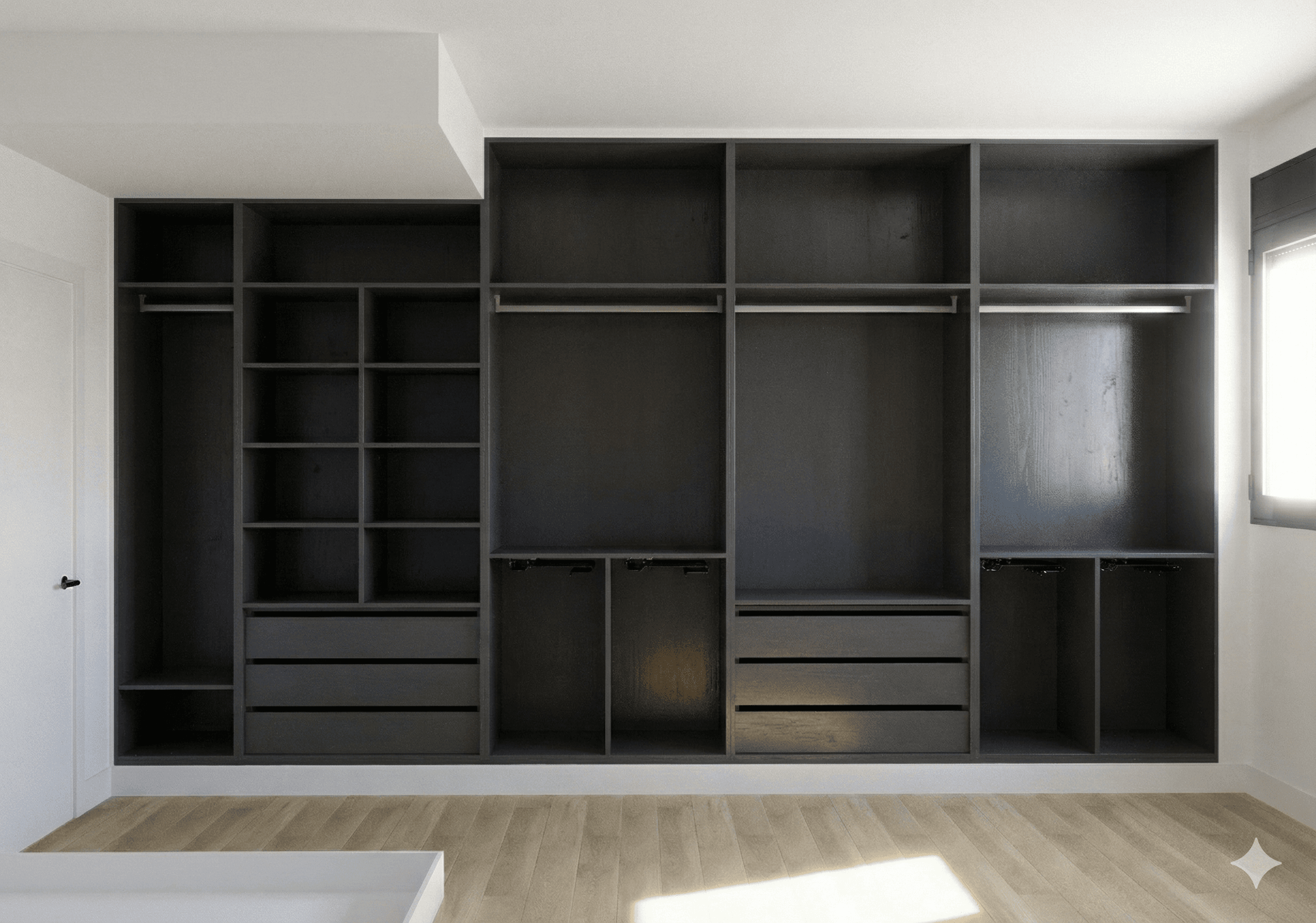 Distribución interior compartimentada del armario